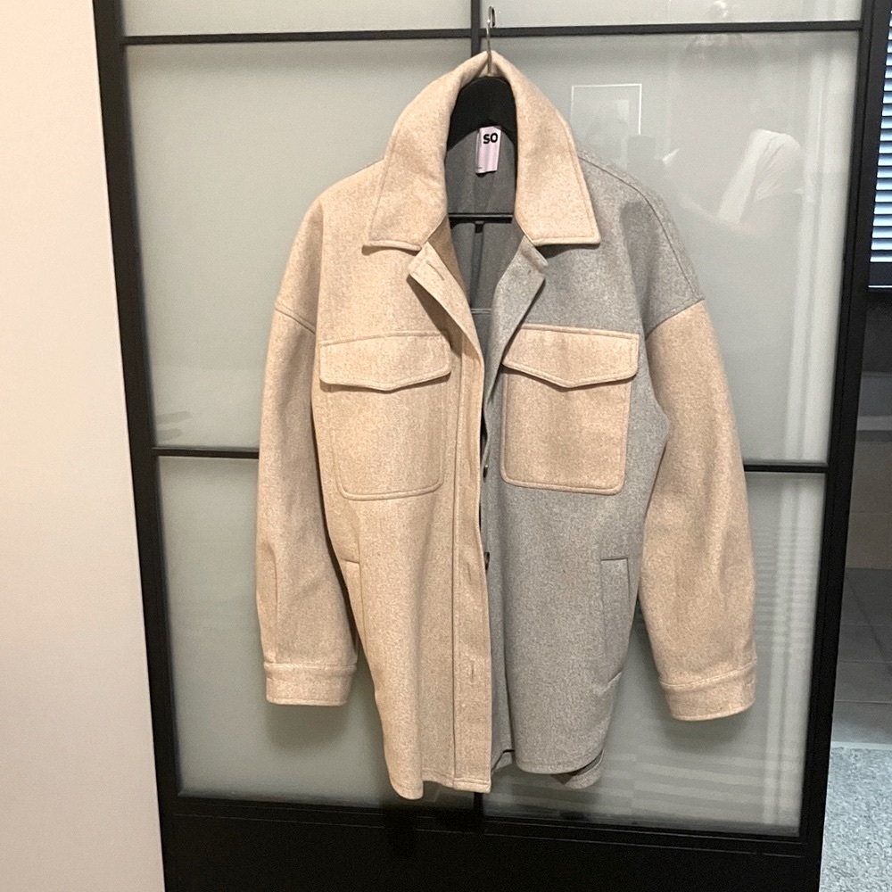 SO Two-Tone Gray and Cream Women's Shirt Jacket